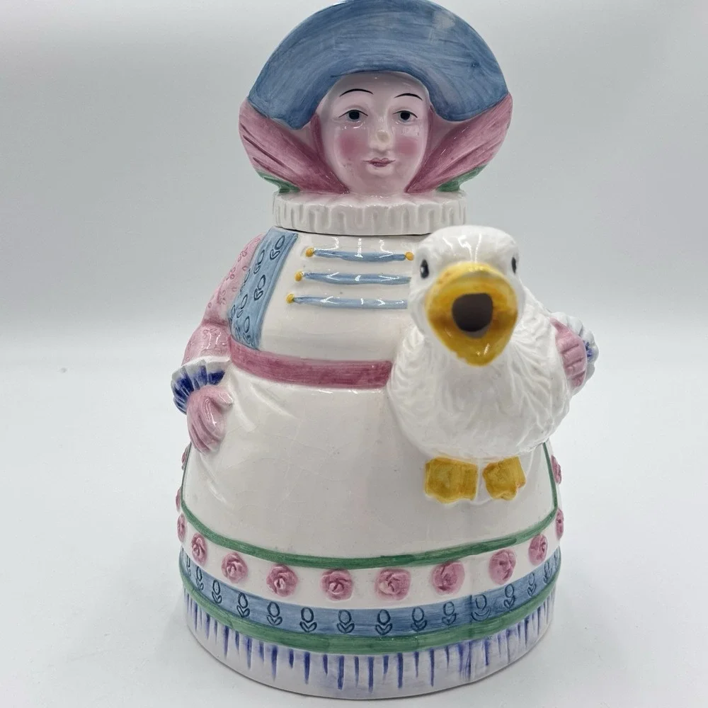CottageCore Mother Goose Tea Pot by Shafford Tempest 1986 Woman & Duck GrannyCor